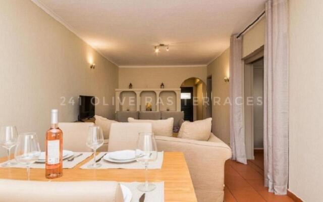 241 Oliveiras Terraces