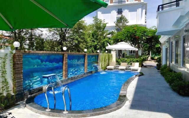 Sun & Sea Hotel