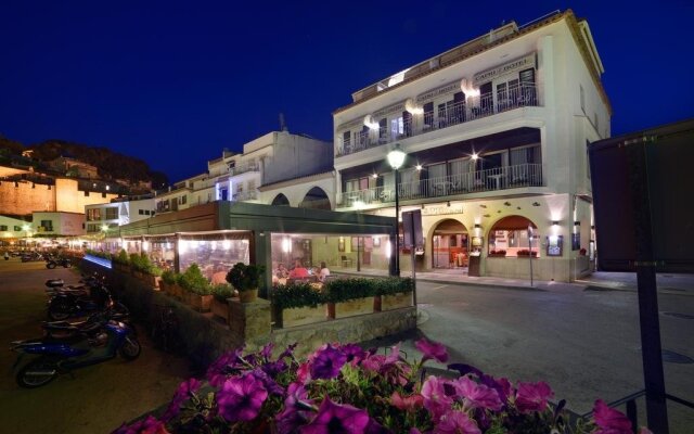 Capri Hotel
