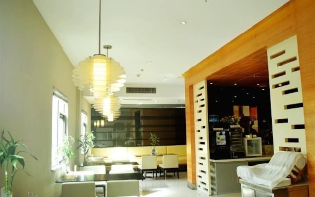 Jinjiang Inn Kunming Chenggong Square Dounan Huahui Hotel