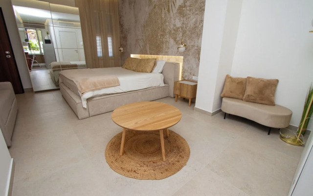 Suites Domus Fysi