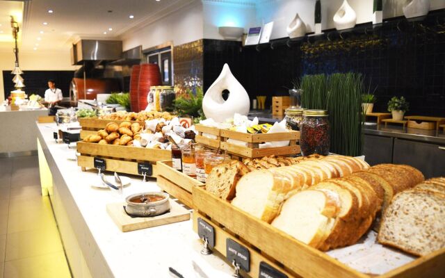 Rydges World Square