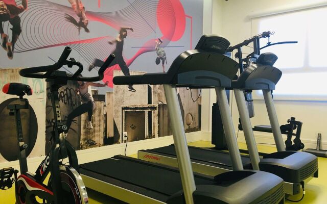 Golden Tower Shopping by Fênix Hotéis