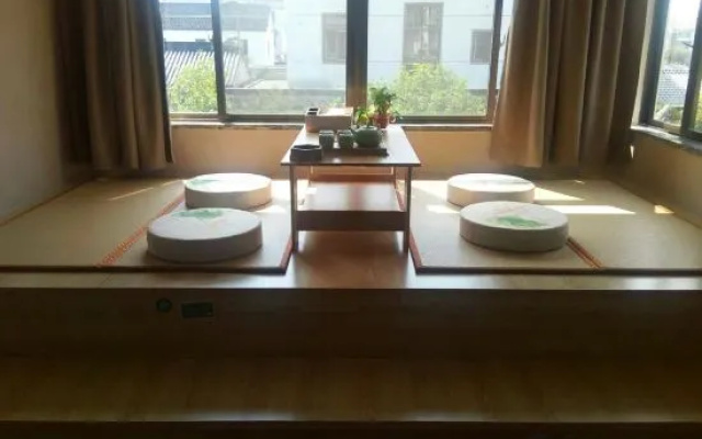 Suzhou Lake Island Xiangning Home stay (the Taihu Lake Xishan Island Store) – Balcony – Suzhou