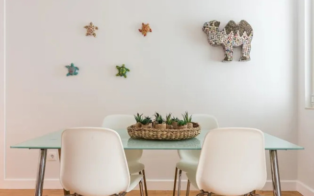 Penha1 · Lisbon's Charming and Bright Apartment