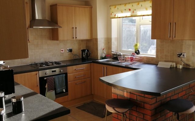 Inviting 4-bed House in Southampton - Home Away