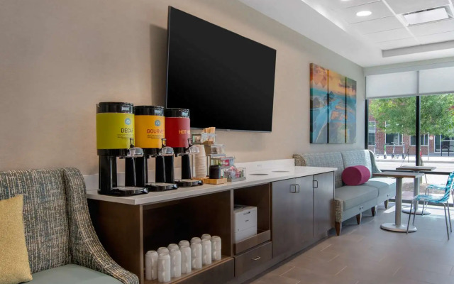 Home2 Suites By Hilton Jacksonville Downtown