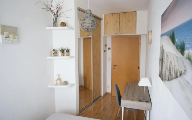 Cozy apartment btw centre and airport - Private host - No invoice