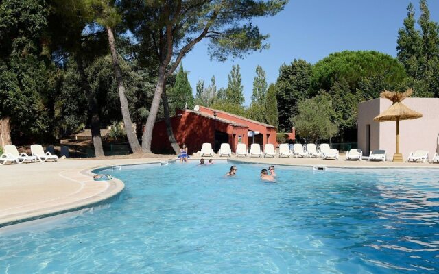 Modern air-conditioned studio in a quiet and natural domaine