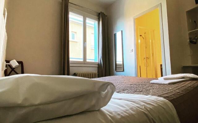 Hotel Le Midi Clermont-Cournon