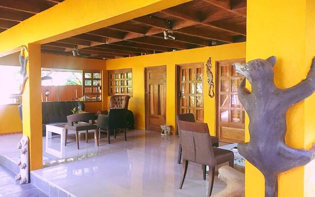 Madre Selva Jungle Hostel