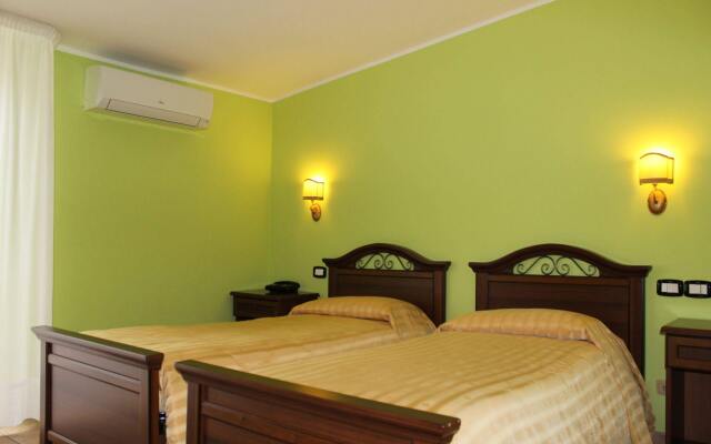 Hotel Villa Del Lago