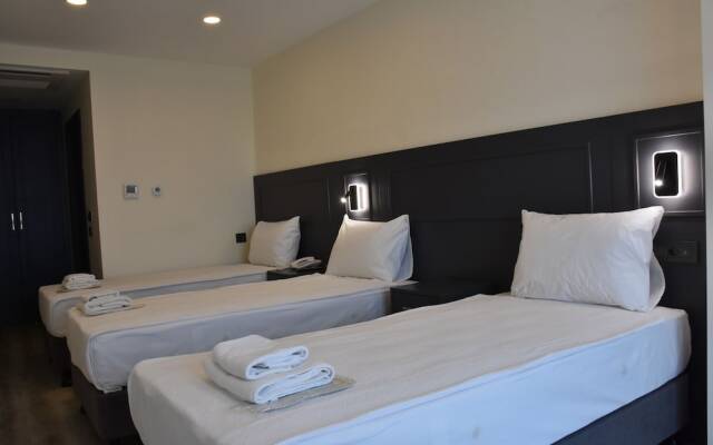 Shishly Palace Hotel