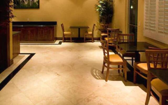 Thunderbird Lodge in Riverside