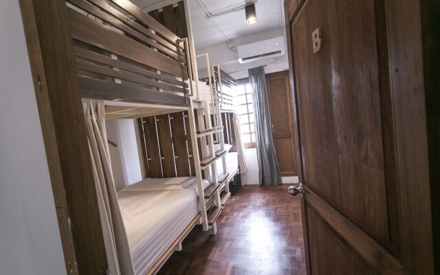 REST Ari Hostel