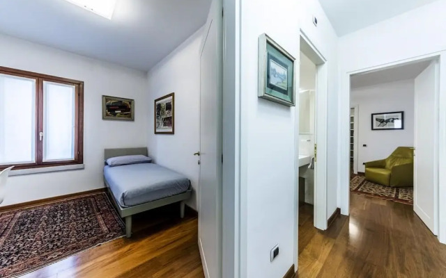 Carmini  Palace Canal View