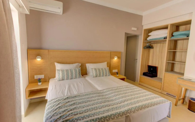 Maria Beach Hotel