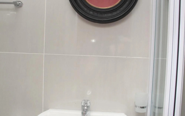 The White House Lodge