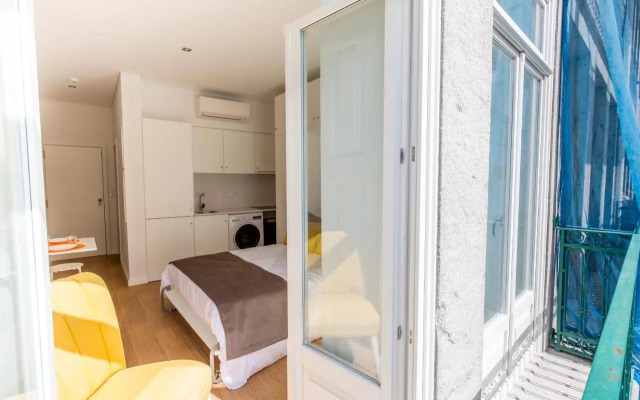 Downtown Porto Mouzinho Studio Apts