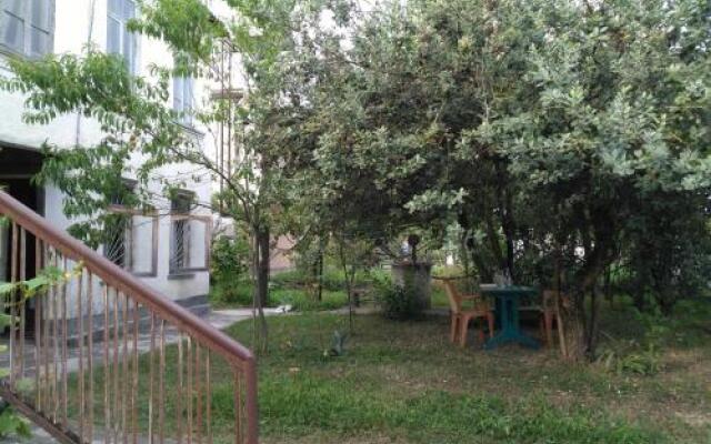 Naniko'S Sweet House