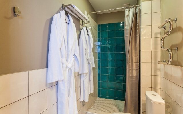 Отель «Станция Народная»