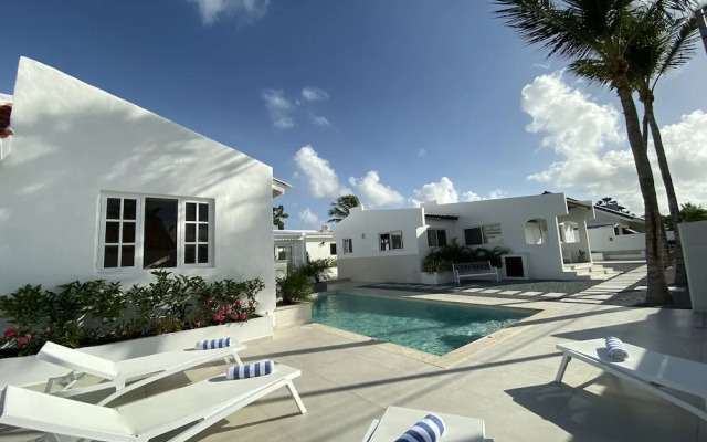 Movida Inn Aruba