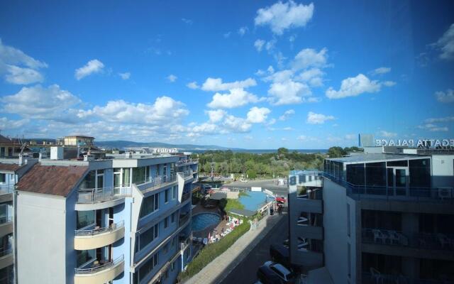Menada Apartments in Rainbow 1 Complex