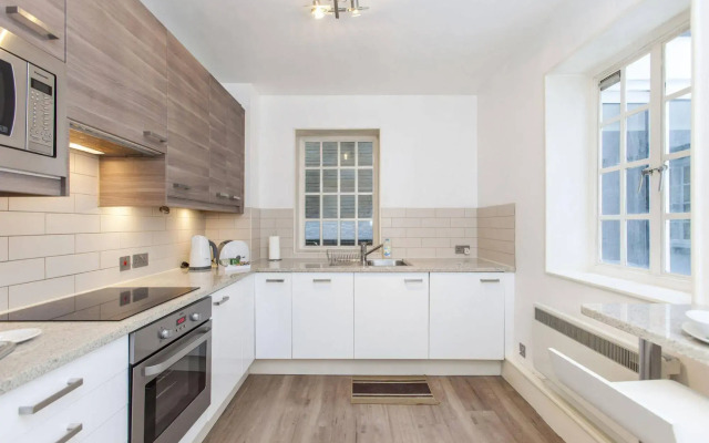 Club Living - Liverpool Street Apartments