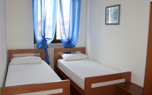 Holiday Appartment With a big Garden, Nearby Lazise's Centre