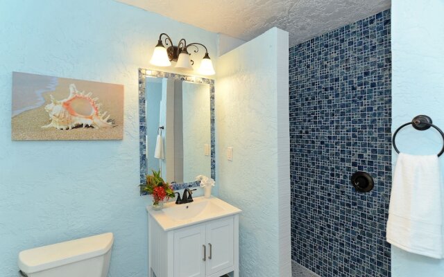 The Elephant Ear Cabanas