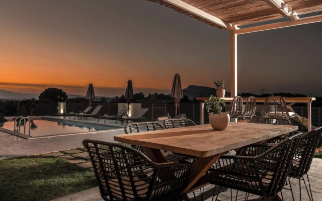 Melissia Luxury Villa