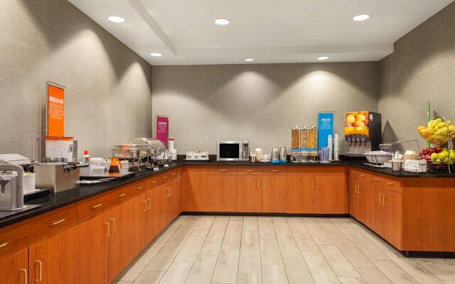 Hampton Inn & Suites Denver - Cherry Creek