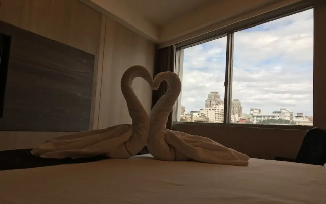 Open Room Hotel