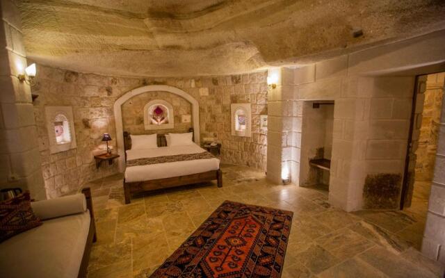 Zara Cave Hotel +10