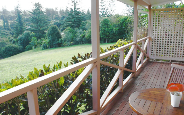 Poinciana Cottages