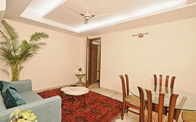 Hotel Cardinal Express OXMO Delhi Airport