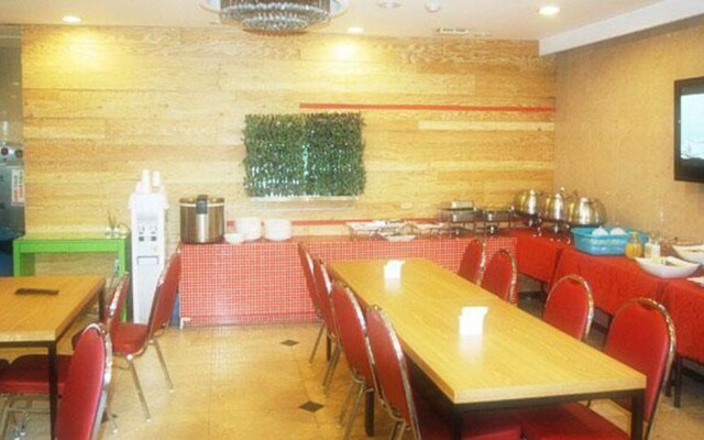 Punggi Tourist Hotel