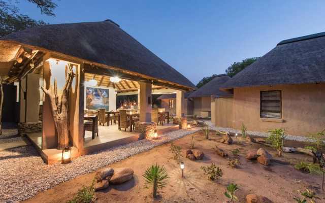 Bushbaby River Lodge