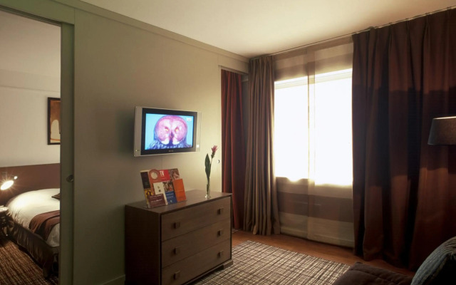 Residence Mercure Paris La Defense Grande Arche