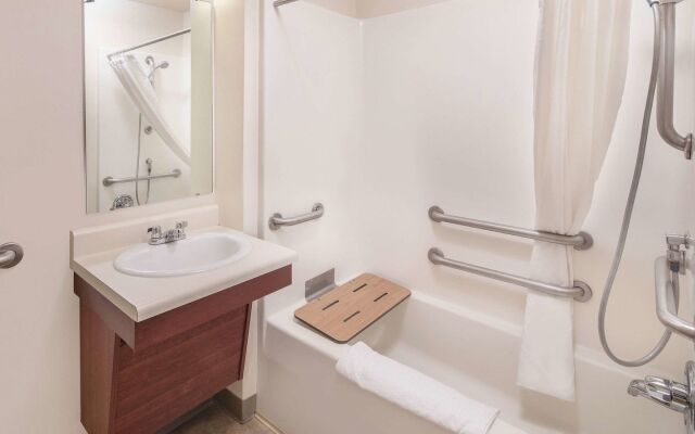 WoodSpring Suites Evansville East