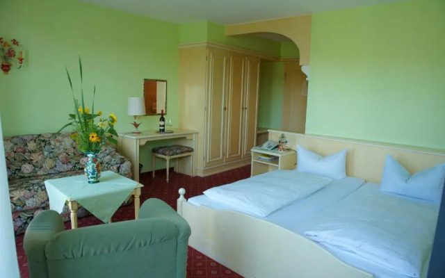 Hotel & Restaurant KRONE