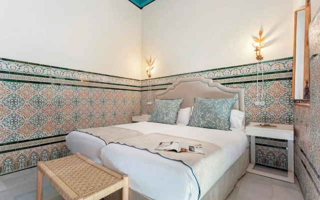 Sevillian House With Terrace. Augusto Plasencia