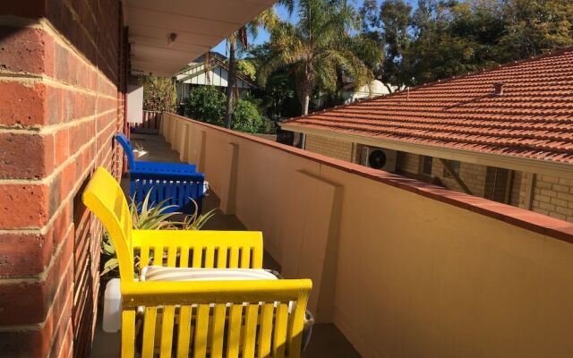 6 Bedroom Apartment near Perth