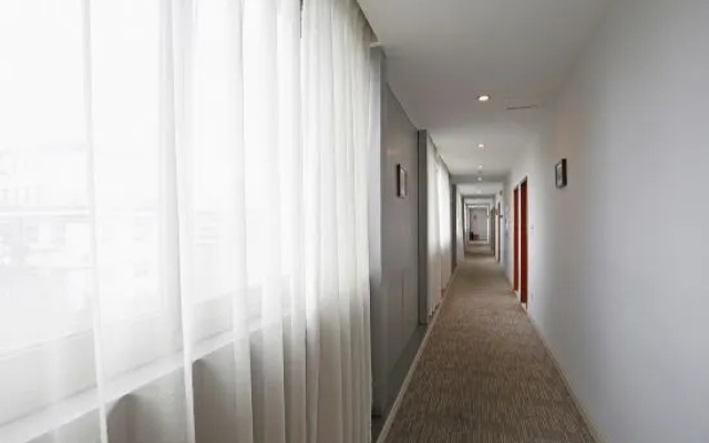 Bojin (Chengdu Du Fu Thatched Cottage) – Hotel Rooms – Chengdu