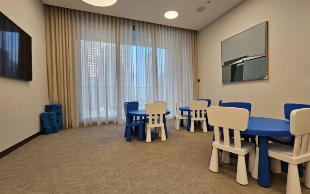 City Living at Its Best Near Burj Khalifa