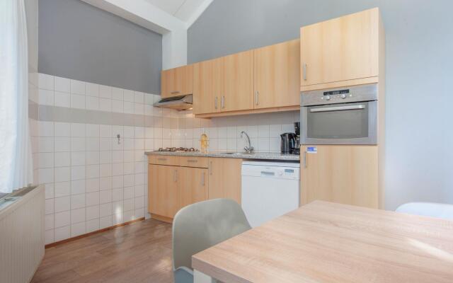 Restyled Bungalow with Dishwasher near Cozy Domburg
