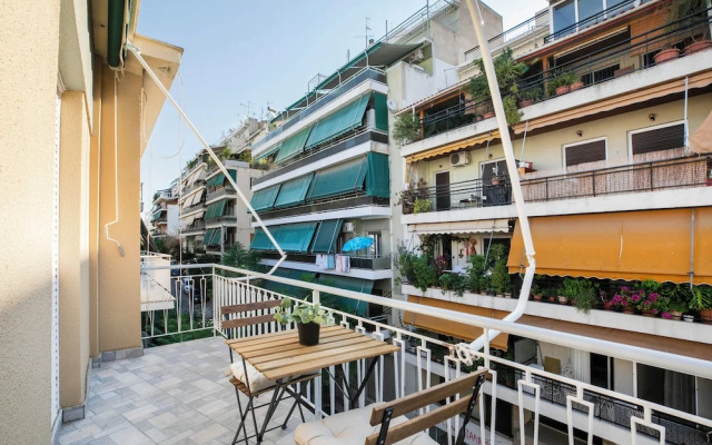 Dew 1-Bedroom Apartment in Athens
