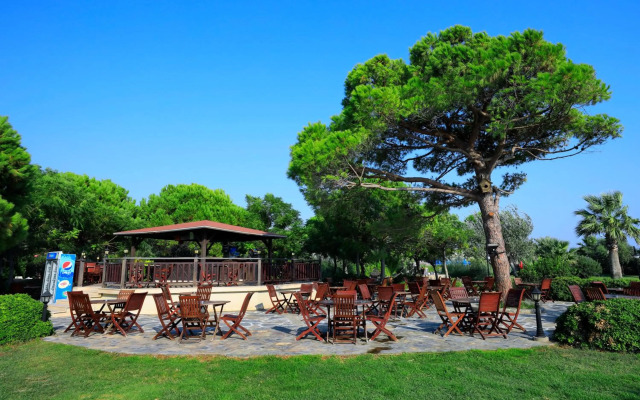 Cactus Club Yalı & Resort