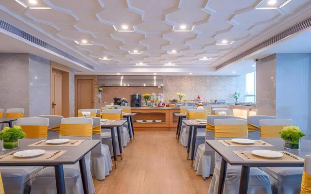 Vienna International Hotel (Hangzhou Xinnongdu Metro Station)