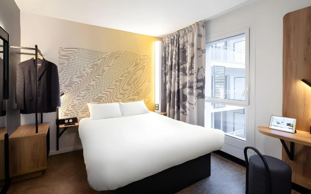 B&B HOTEL Paris Meudon Vélizy